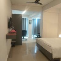 Yummly land guest house, hotel dekat Bandara Internasional Imphal  - IMF, Imphal