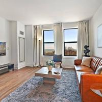 Chic & Elite 1BR Apartment in Hyde Park - Shoreland 714, hotel in Hyde Park, Chicago