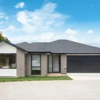 Stylish 4 Bedroom house Brand New in Rotorua, hotel u gradu Rotorua
