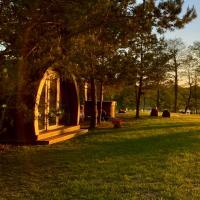 Kedras Glamping - Pod tipo nameliai, hotel en Prapuntai