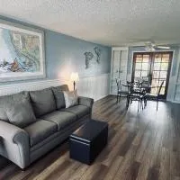 River Wilderness Waterfront Cabins, hotel di Everglades City