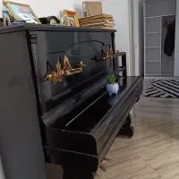 Piano Apartament,古拉哈莫盧洛伊的飯店