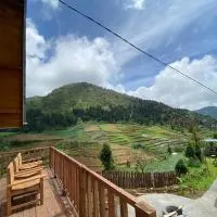 Satha private villa Dieng, hotell i Banjarnegara