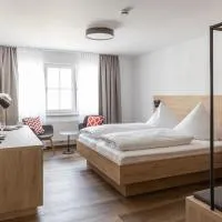 Gasthof Zum Roten Haus, hotel u gradu 'Andelfingen'