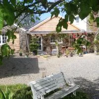 Private Suite at Llanddinog House near Solva, viešbutis mieste Haverfordvestas