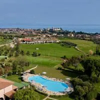 Moniga Resort, hotel v destinácii Moniga