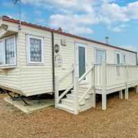 Great 6 Berth Caravan, Perfect For A Beach Holiday In Hunstanton Ref 13007l