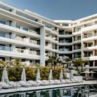 THE FLAG HOTEL Marbella, Estepona Adult Recommended, hotel sa Estepona