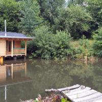 Teich-Chalet im Glamping-Paradies am Dengler Hof