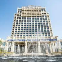 Howard Johnson Changsheng Plaza Meizhou, хотел в Мейджоу