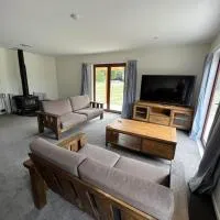 Sherwood Ranch Cottages - 405 Woodbank Road, hotel v mestu Hanmer Springs