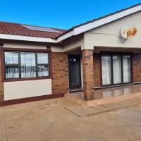 Inviting 3-Bed House in Bulawayo, hotel near Bulawayo Airport - BUQ, Bulawayo