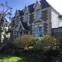 Armyn House Apartments, Your Coastal Escape in Falmouth