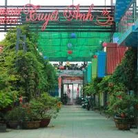 Homestay Tuyết Anh、Tri Tônのホテル