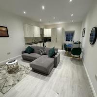 Extra Large 1 bedroom Apartment in Walton