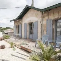 Studio with a terrasse, hotel v destinácii Floirac