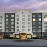 Embassy Suites by Hilton Dulles North Loudoun，阿什本的飯店