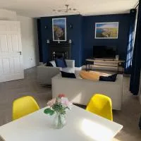 Town Center Beautiful 1 Bed Apartment, hotel u gradu 'Kinsale'