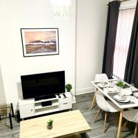 Cosy Spacious Family & Contractor Friendly 3 Bedroom House Near Liverpool Centre Sleeps 6