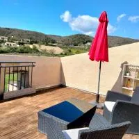Chambre d'hôtes La terrasse de Sabatas, hôtel à Chomérac