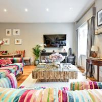 Magnificent 2 Bed Hyde Park Mews House