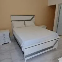 Habitación con piscina,Netflix Hotel Villa Marchena, hotel di Azua de Compostela