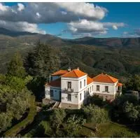 Alojamento Estrela Cottage, hotel u gradu Torrozelo