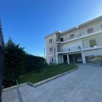 Villa VSV: Parking Spot+ View, hotel en Bathore