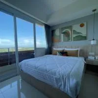 Sea View Apartment at Nuvasa Bay Kalani Tower in Nongsa Area, хотел в Telukmataikan