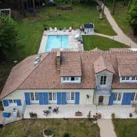 Le Clos du Renard、Sermaiseのホテル