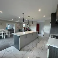 Luxury 4 Bedroom Family Retreat, hotel v mestu Lincoln