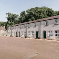 Courtyard Cottages at Ballyscullion Park, hotel en Bellaghy