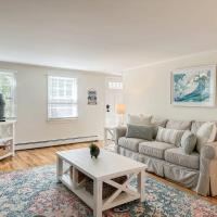 2 Miles to Nauset & Coast Guard Beach Dog Friendly, hotell i Eastham