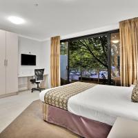 Carlton Lygon Lodge - Close to Melbourne Uni, מלון ב-Lygon Street, מלבורן