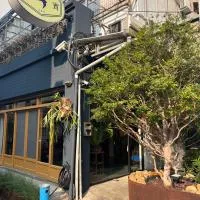 Yan Bin Hotel, hotel em Tainan