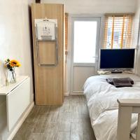 Rooms at EEJ homes