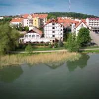 Hotel Anek, hotell i Mrągowo