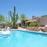 Valley View Villa - Resort Style Backyard - Heated Pool