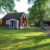 Renoviertes Ferienhaus in Uvanå mit Terrasse, Garten und Grill, kostenloses WiFi