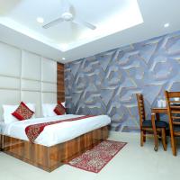 Hotel Mars Meg at Delhi Airport, hotell i Mahipalpur, New Delhi