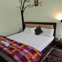 Joshi Holiday Home Stay, hotel Lansdownéban