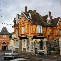 Péronne में, होटल La Porte De Bretagne