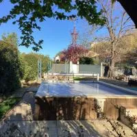 Gîte Chez Les Brocs, готель у місті Canet d'Aude