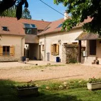 Au bonheur des retrouvailles, hotel di Denonville