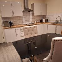 Fabulous Home from Home - Central Long Eaton - Lovely Short-Stay Apartment - HIGH SPEED FIBRE OPTIC BROADBAND INTERNET - HIGH SPEED STREAMING POSSIBLE Suitable for working from home and students Very Spacious FREE PARKING nearby