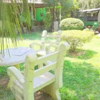 Lak Nilla Guest House, готель у місті Гірітейл