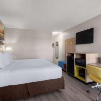 Days Inn by Wyndham Las Vegas Airport Near the Strip, hotel near Harry Reid International - LAS, Las Vegas