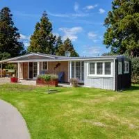4 Palms Cottage Coromandel Town, hotel di Coromandel Town