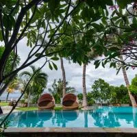 Retreat Villa Toraja Baturinggit, hotel em Kubu