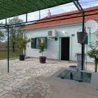 Kuća za odmor DESA, отель в городе Книн